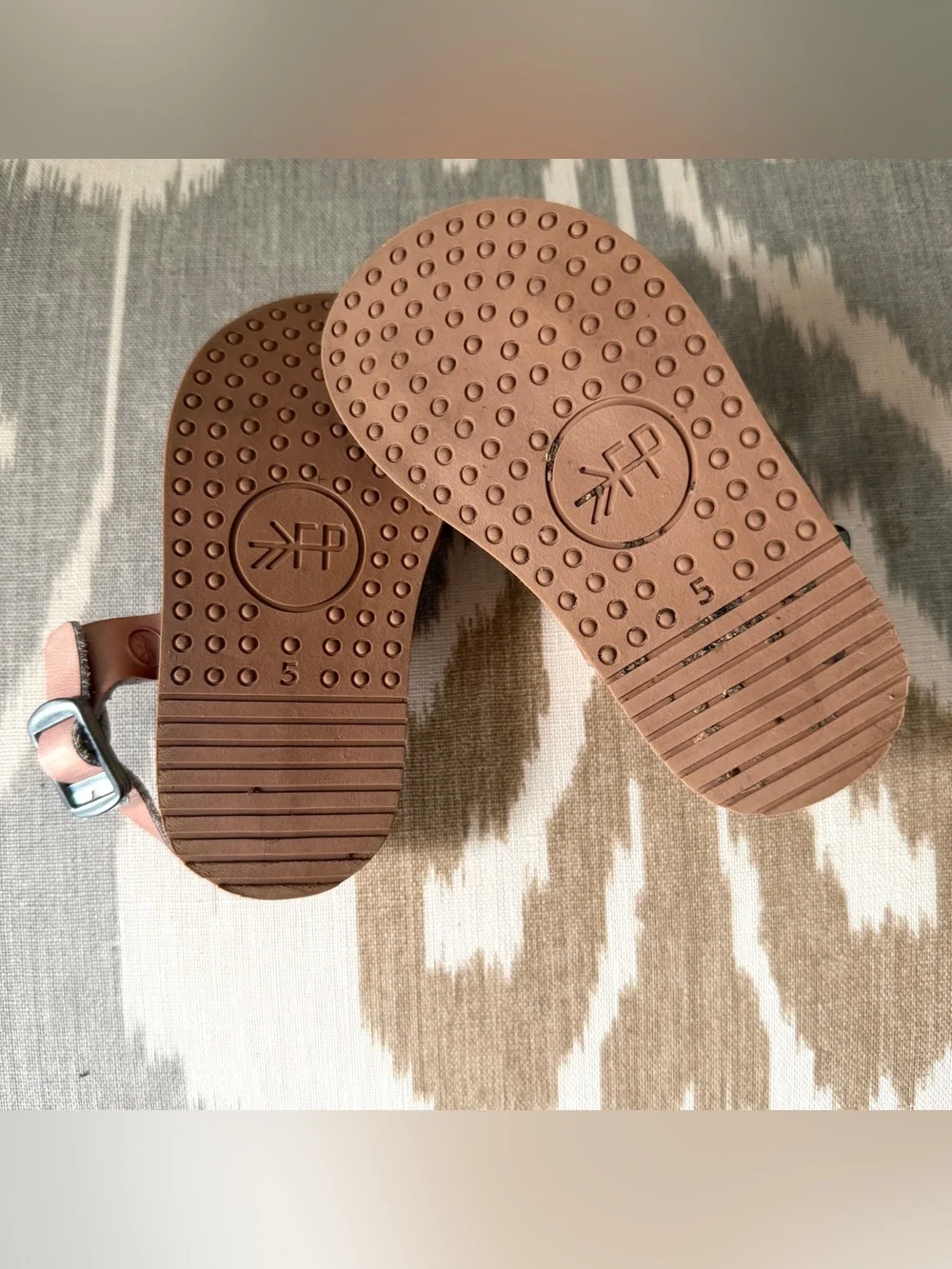 5💕 Freshly Picked Rose Gold Laguna Toddler Sandal Soft Leather Metallic Pink